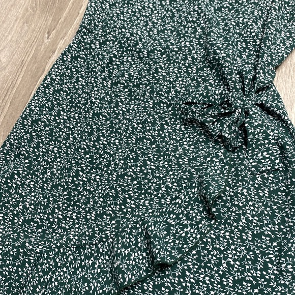 Cute dress emerald green - Picture 3 of 3